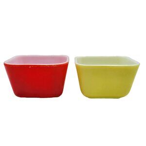 Pyrex Refrigerator Storage Dish Red Yellow Fridgie 501-B Set Of 2 Read